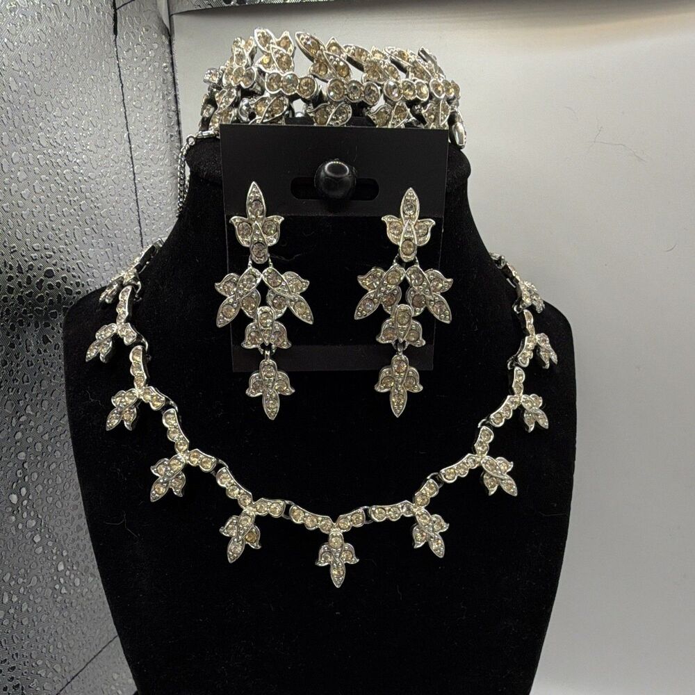 Vtg. Sarah Coventry Signed Silver Tone Clear Rhinestone Jewelry Set